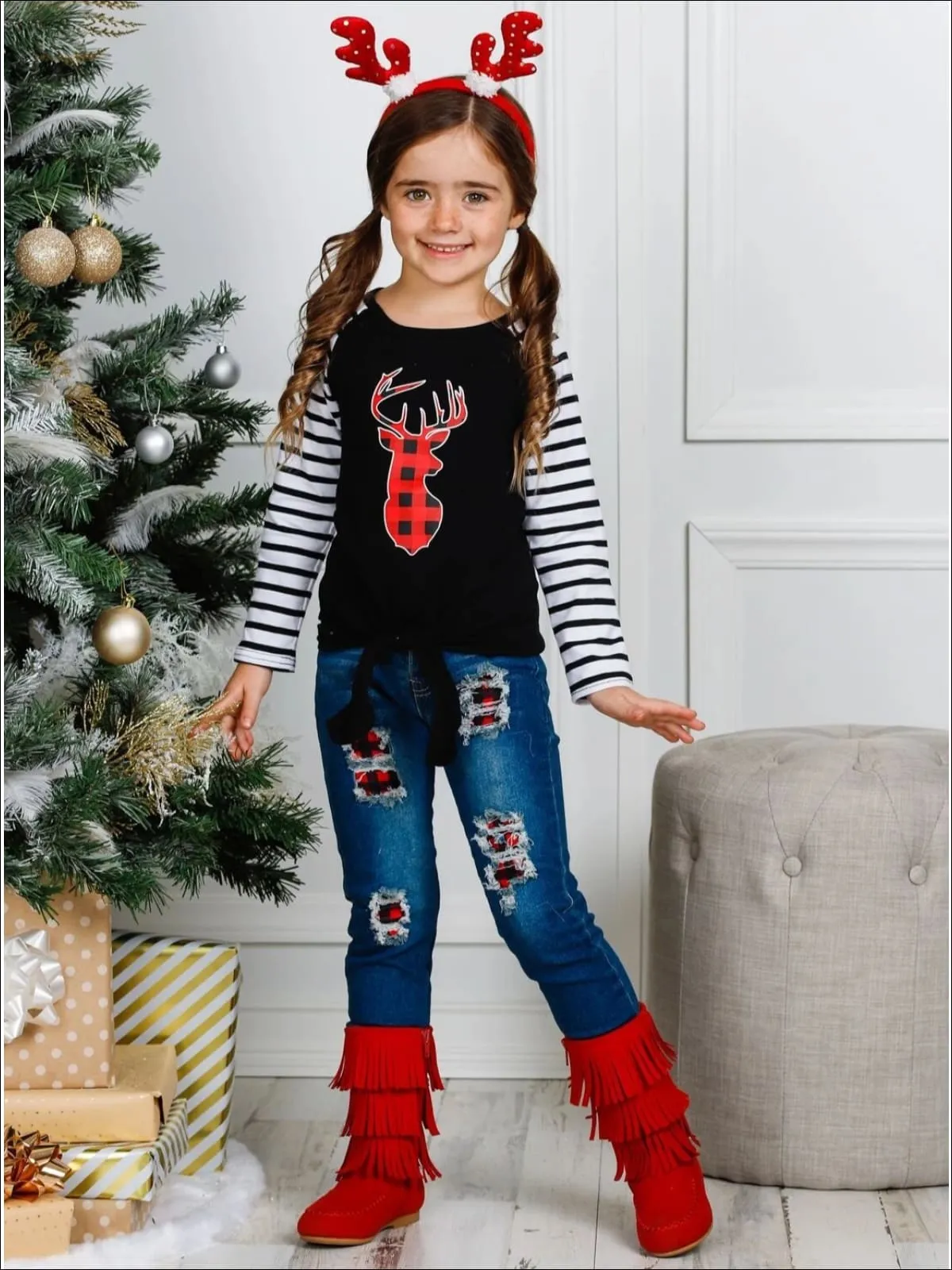 Girls Striped Sleeve Plaid Reindeer Knot Top And Ripped Jeans Set