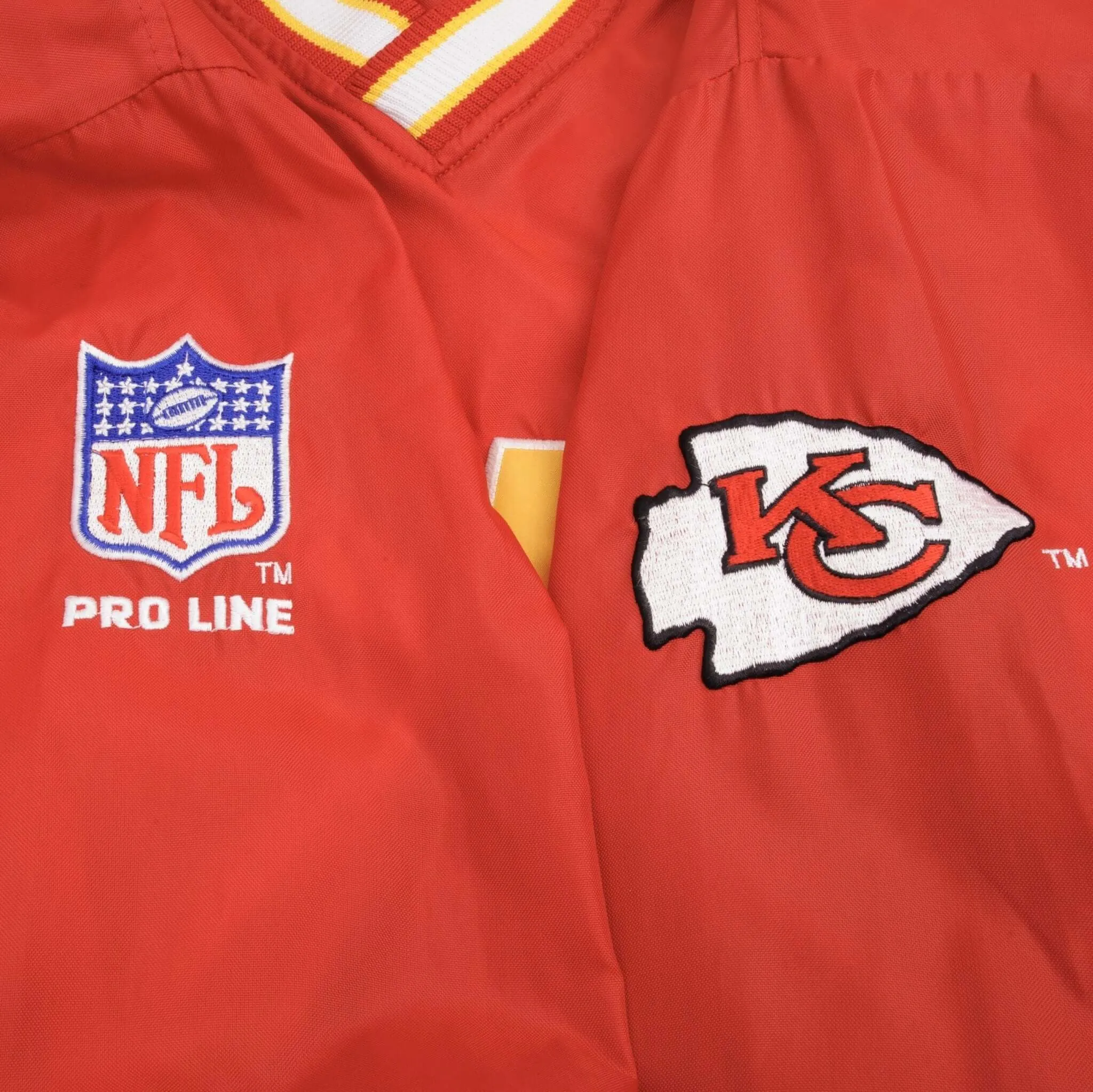 VINTAGE NFL KANSAS CITY CHIEFS PULLOVER WINDBREAKER JACKET 1990S SIZE MEDIUM